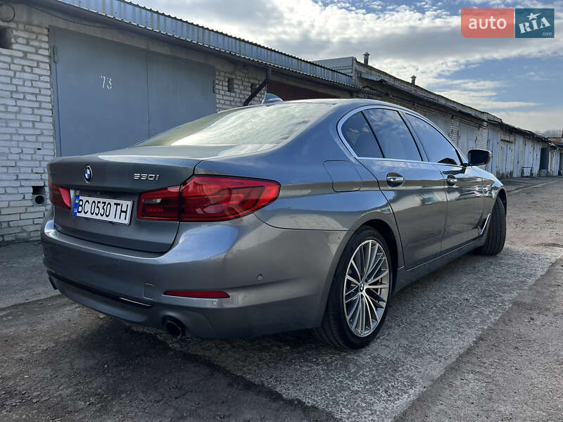 Седан BMW 5 Series 2017 в Львове