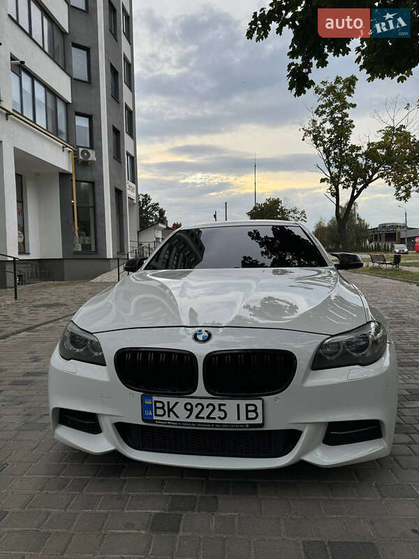 Седан BMW 5 Series 2013 в Рівному