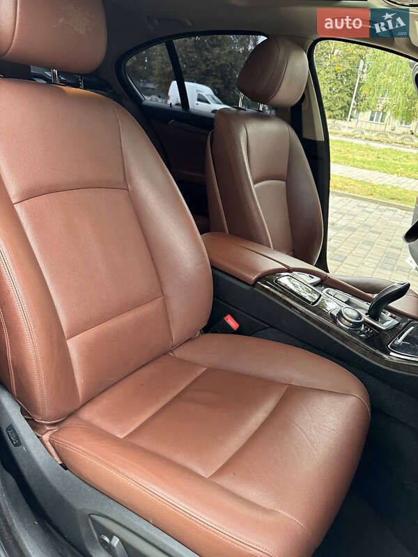 Седан BMW 5 Series 2013 в Рівному