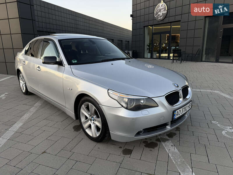 Седан BMW 5 Series 2005 в Тячеві