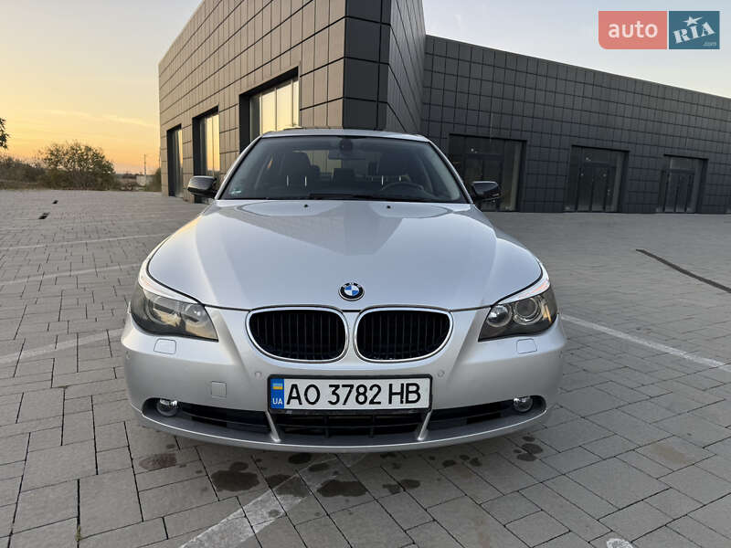 Седан BMW 5 Series 2005 в Тячеві