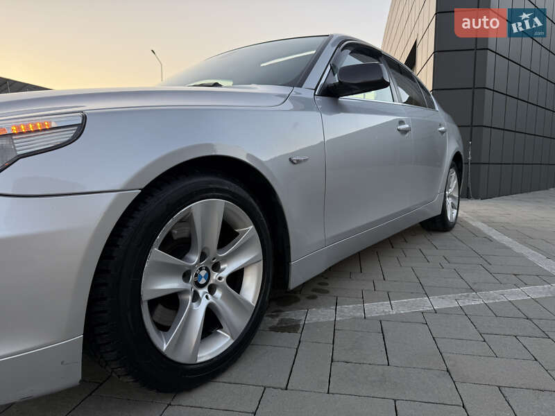 Седан BMW 5 Series 2005 в Тячеві
