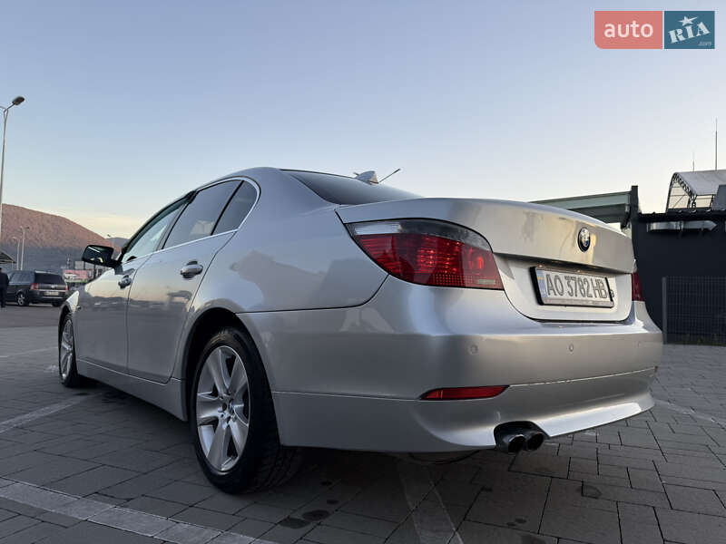 Седан BMW 5 Series 2005 в Тячеві