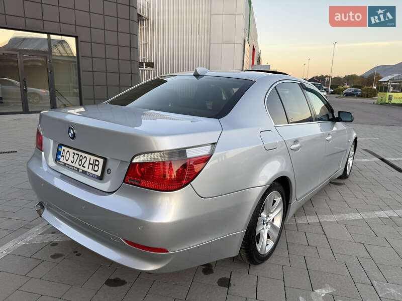 Седан BMW 5 Series 2005 в Тячеві