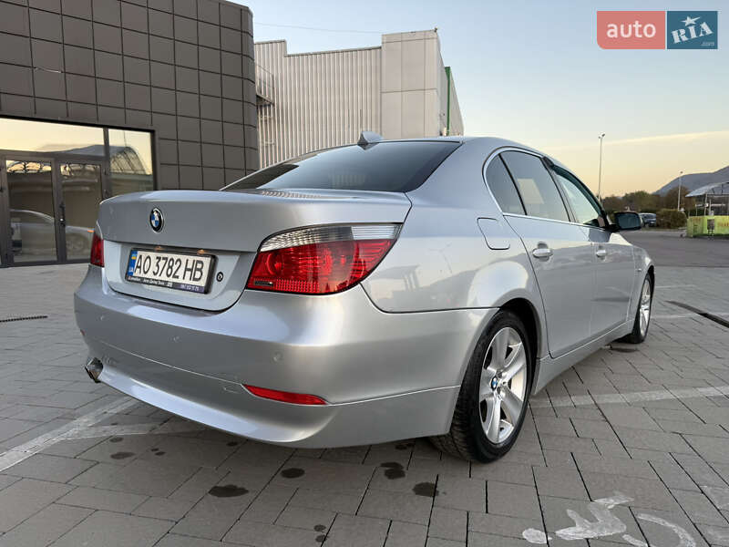 Седан BMW 5 Series 2005 в Тячеві