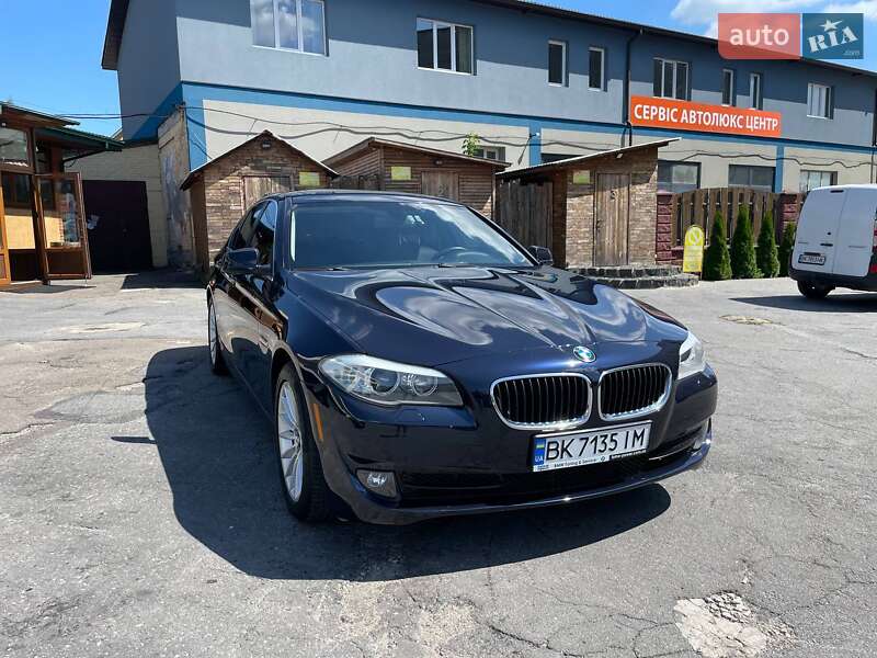 Седан BMW 5 Series 2012 в Рівному