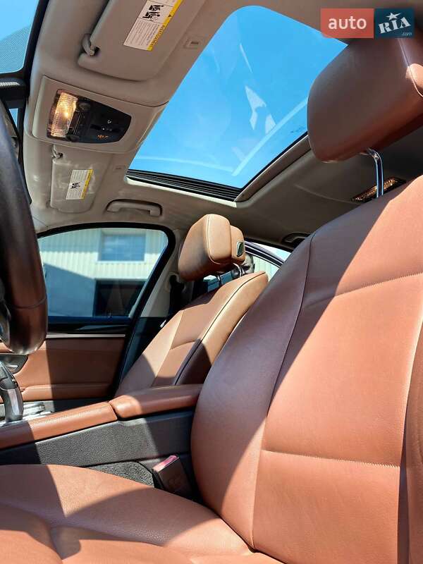 Седан BMW 5 Series 2012 в Рівному
