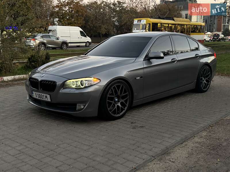 Седан BMW 5 Series 2010 в Одессе