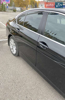 Седан BMW 5 Series 2012 в 