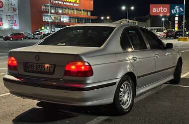 Седан BMW 5 Series 1997 в Чернівцях