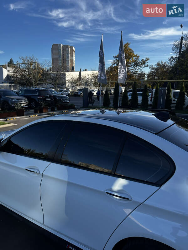 Седан BMW 5 Series 2013 в Одесі