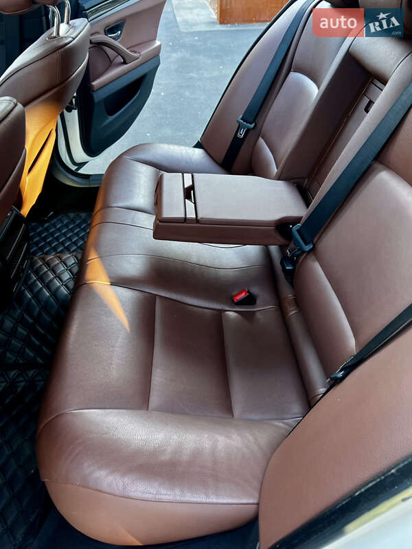 Седан BMW 5 Series 2013 в Одесі
