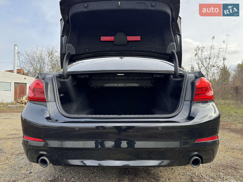 Седан BMW 5 Series 2017 в Хмельницькому