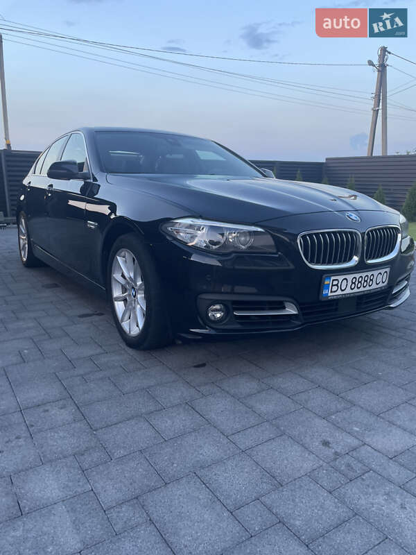 Седан BMW 5 Series 2015 в Тернополе