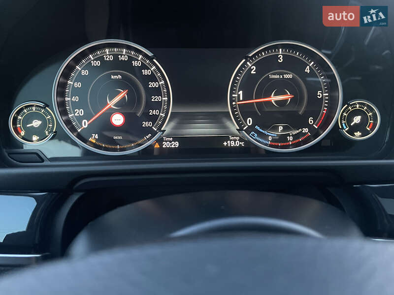 Седан BMW 5 Series 2015 в Тернополе