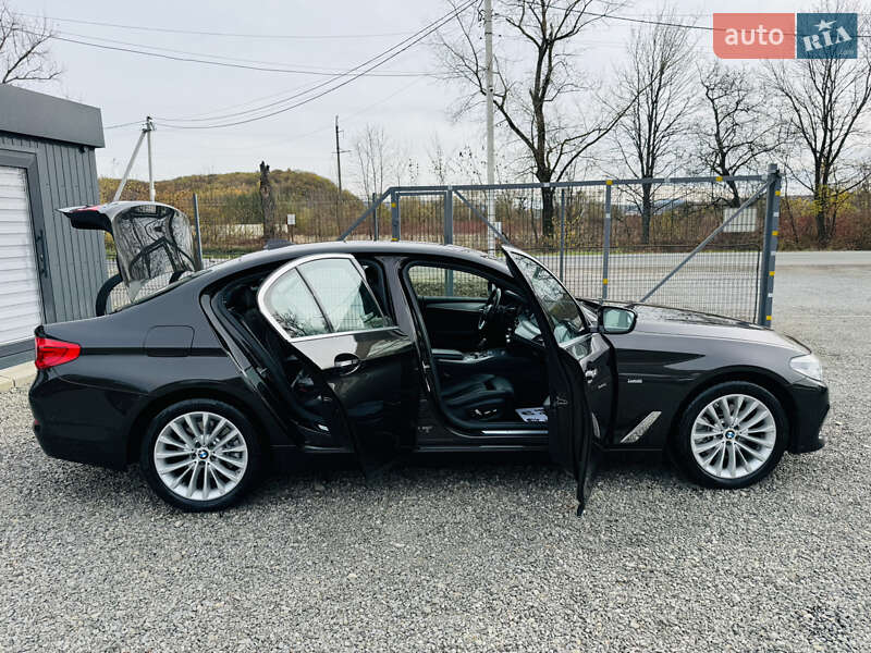 Седан BMW 5 Series 2018 в Іршаві