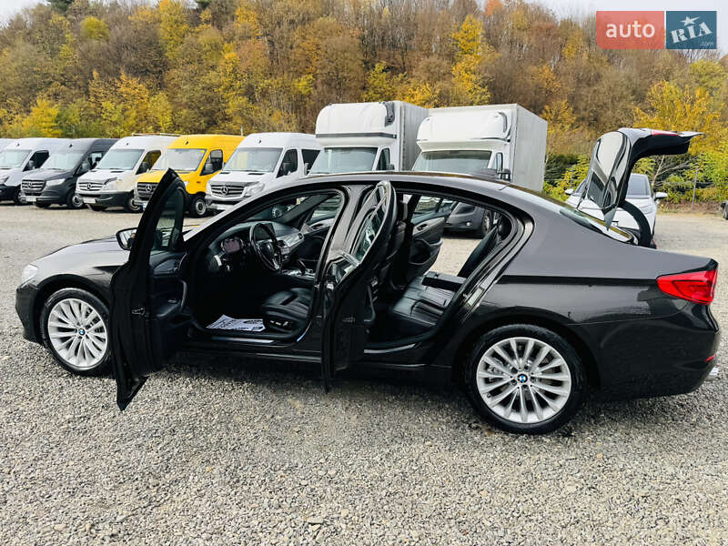 Седан BMW 5 Series 2018 в Іршаві