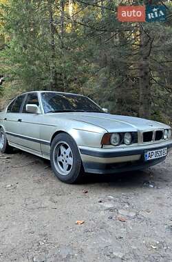 Седан BMW 5 Series 1988 в Запоріжжі