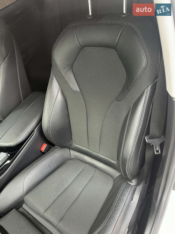 Седан BMW 5 Series 2018 в Києві фото 13 Седан BMW 5 Series 2018 в Києві