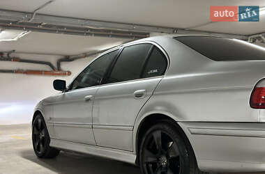 Седан BMW 5 Series 2003 в Рівному