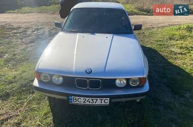 Седан BMW 5 Series 1989 в Стрию