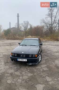 Седан BMW 5 Series 1991 в Полтаве