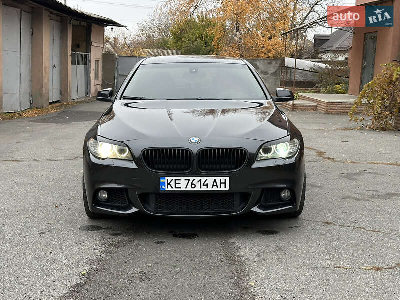 Седан BMW 5 Series 2012 в Днепре