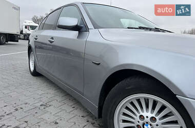 Седан BMW 5 Series 2004 в Летичіві