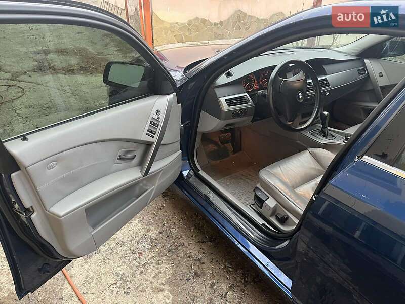 Седан BMW 5 Series 2004 в Дніпрі