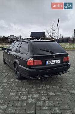 Универсал BMW 5 Series 2001 в Ровно