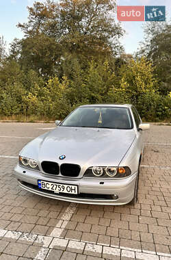 Седан BMW 5 Series 2002 в Львове