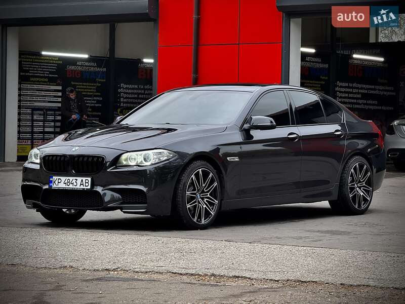 Седан BMW 5 Series 2014 в Запорожье