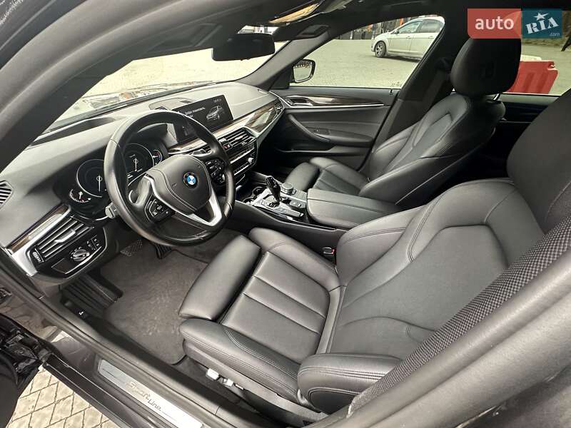 Седан BMW 5 Series 2019 в Полтаві