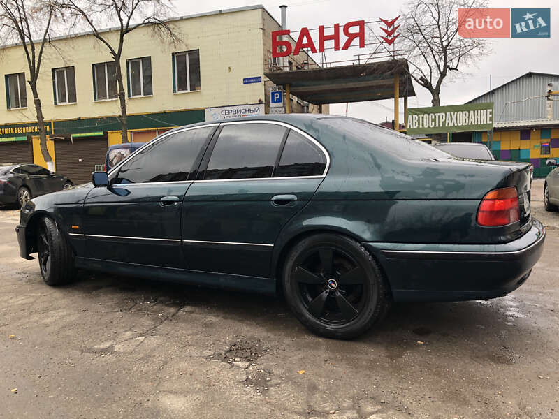 Седан BMW 5 Series 1996 в Харькове
