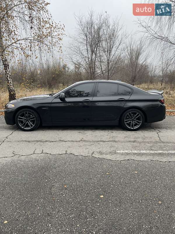 Седан BMW 5 Series 2011 в Запоріжжі
