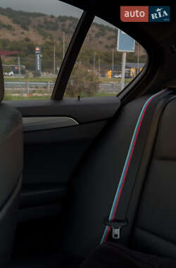 Седан BMW 5 Series 2011 в 