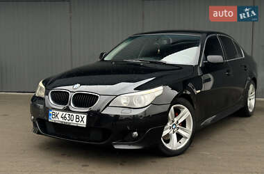 Седан BMW 5 Series 2004 в Сарнах