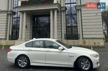 Седан BMW 5 Series 2012 в Львові
