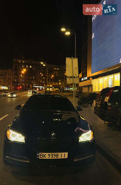 Седан BMW 5 Series 2013 в 