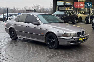 Седан BMW 5 Series 1998 в Чернівцях