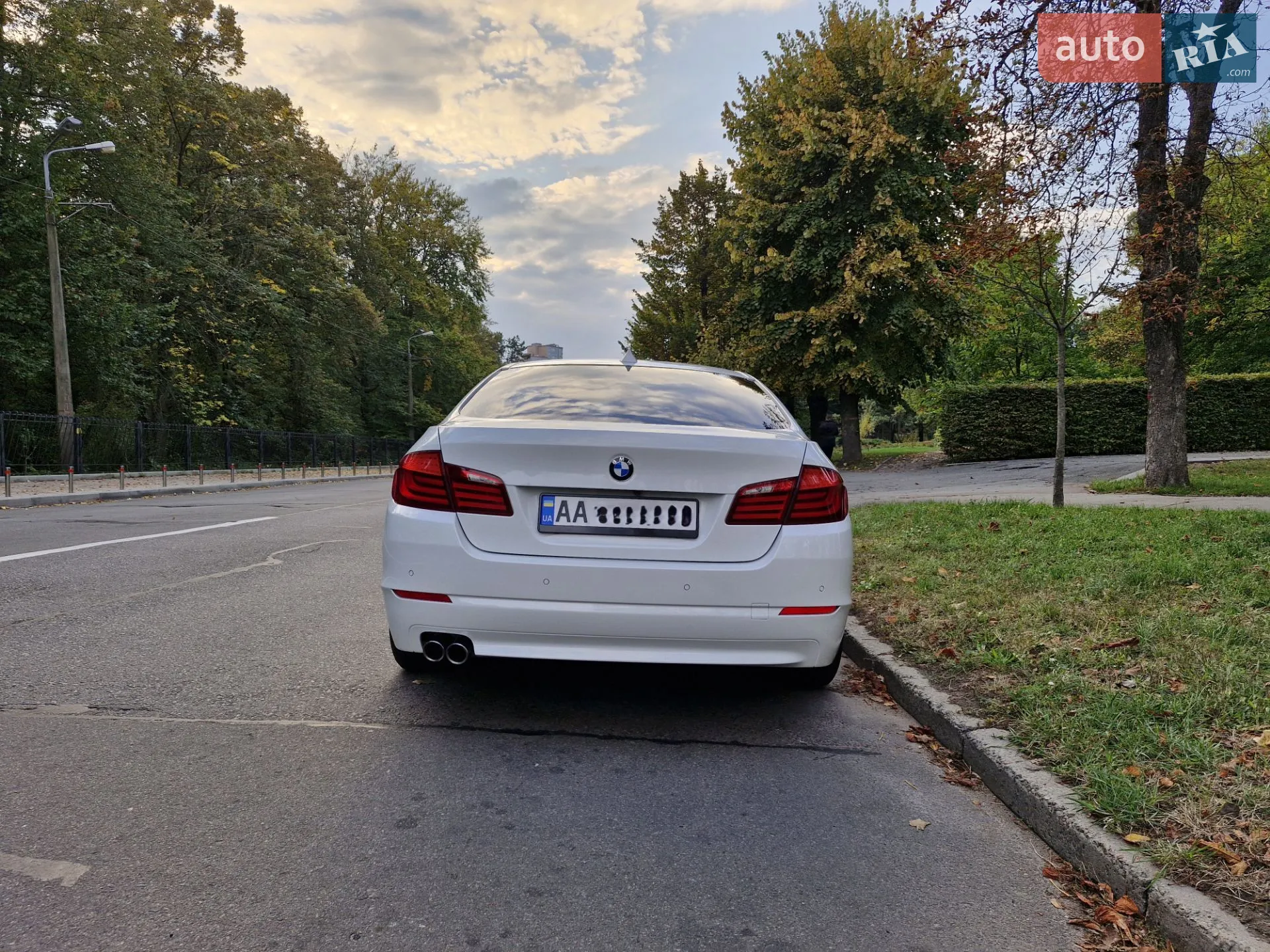2012 BMW 5er - мініатюра 12