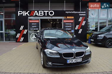 Седан BMW 5 Series 2011 в Львові