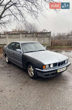 Седан BMW 5 Series 1991 в Виннице