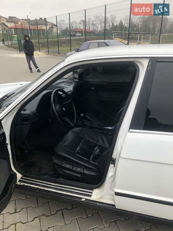 Седан BMW 5 Series 1989 в Ивано-Франковске
