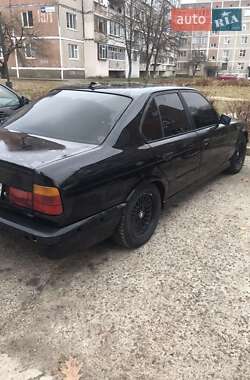 Седан BMW 5 Series 1989 в Вараше