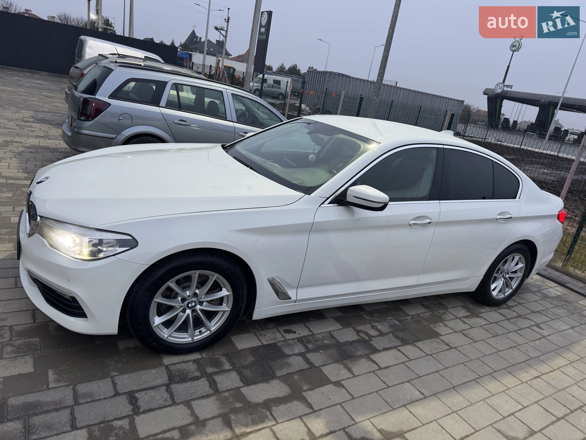 2017 BMW 5er - мініатюра 13