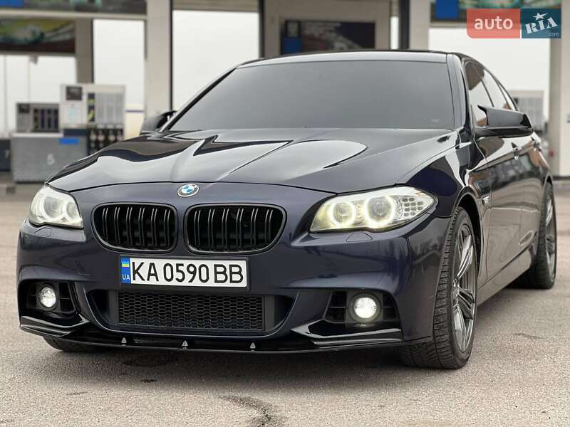 Седан BMW 5 Series 2012 в Львове