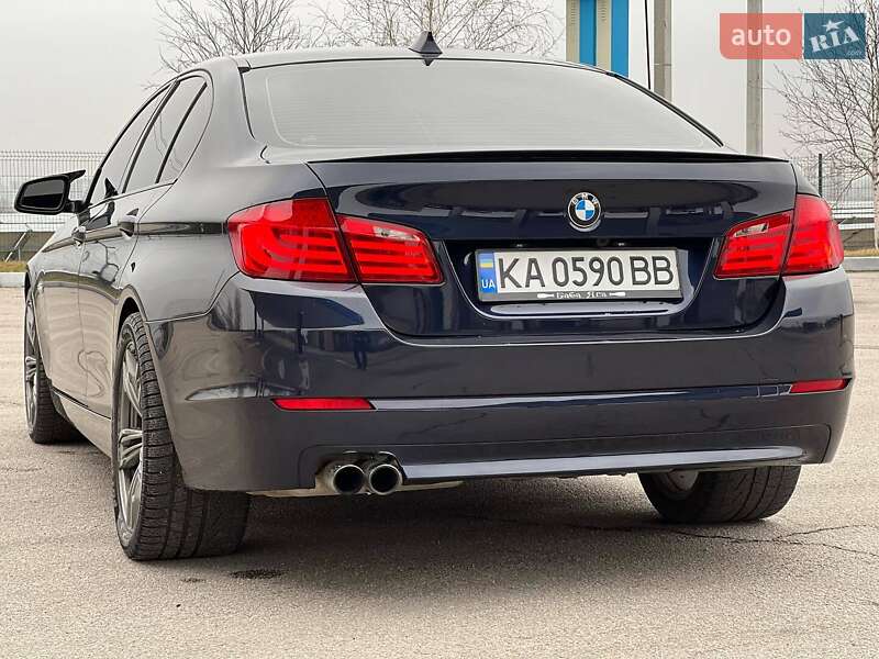 Седан BMW 5 Series 2012 в Львове