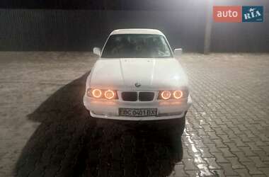 Седан BMW 5 Series 1988 в Хорошеві