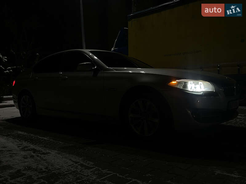 BMW 5 Series 2011